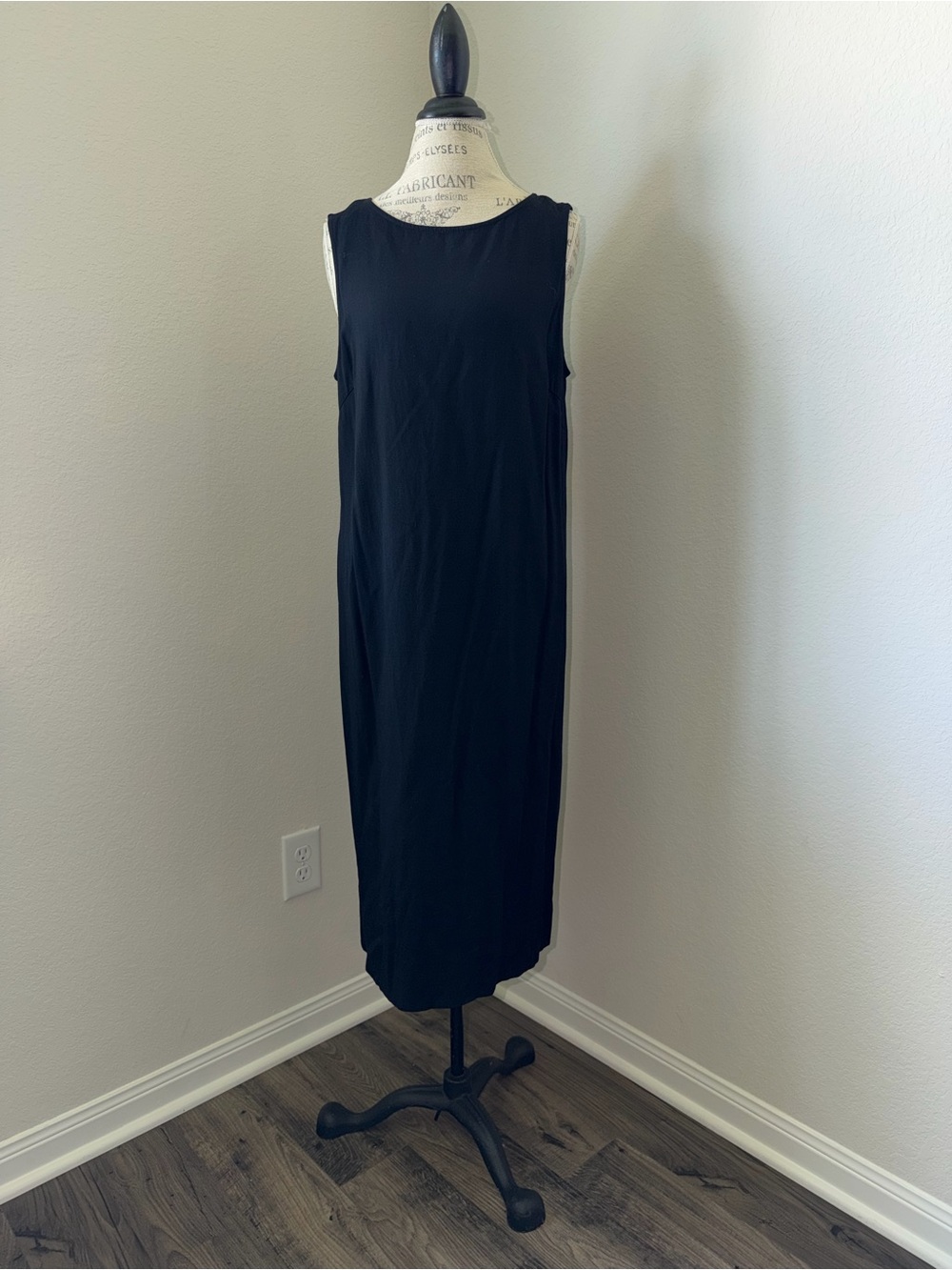 Dana Kay Black Sleeveless Midi Shift Dress